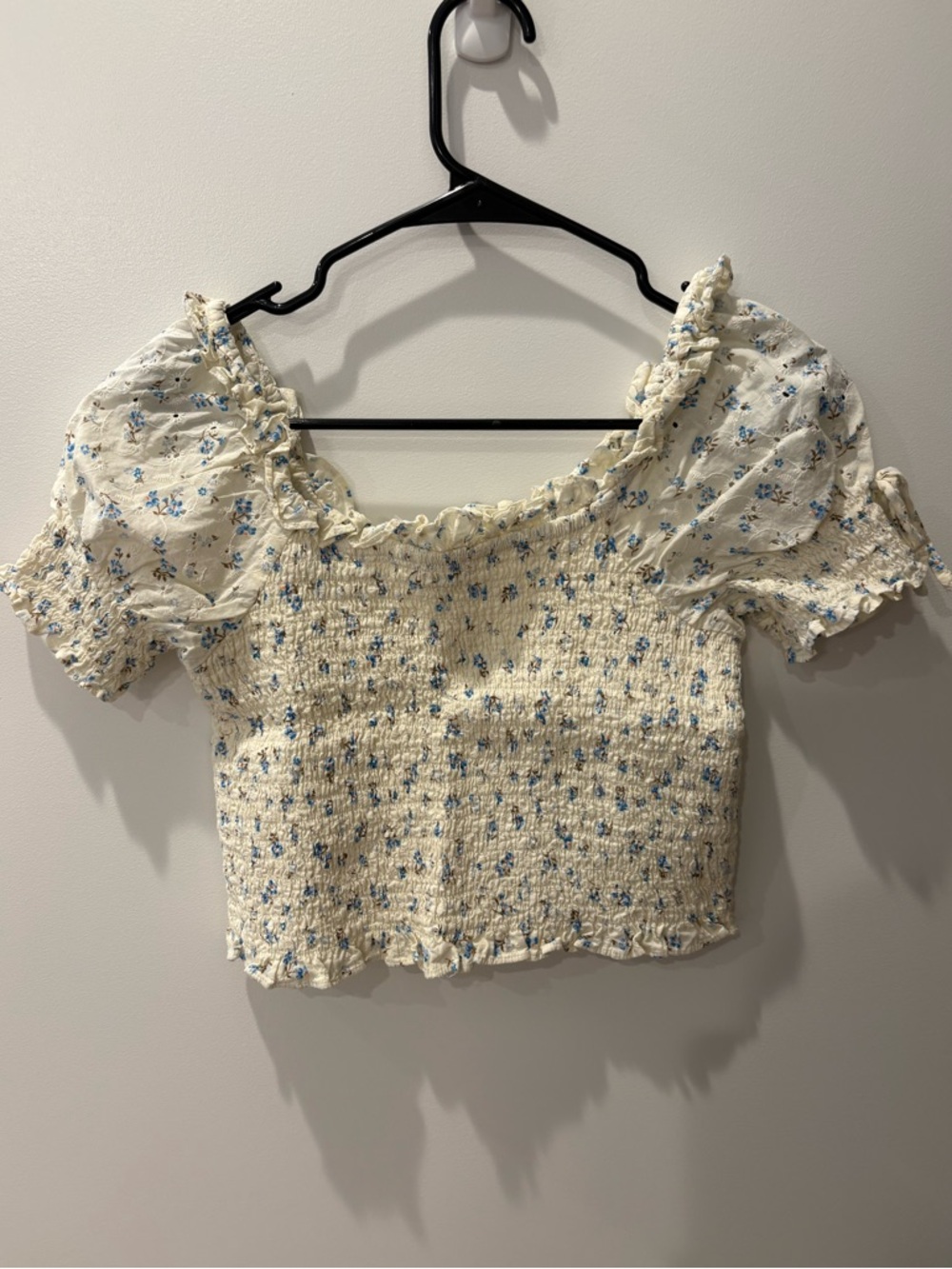 1. State Cropped Floral Smock Top -Sz Small